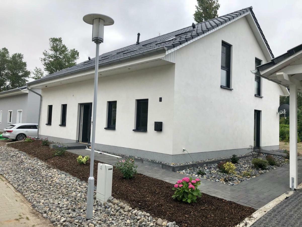 Ferienhaus Traumspot Wiek auf Rügen Exterior foto