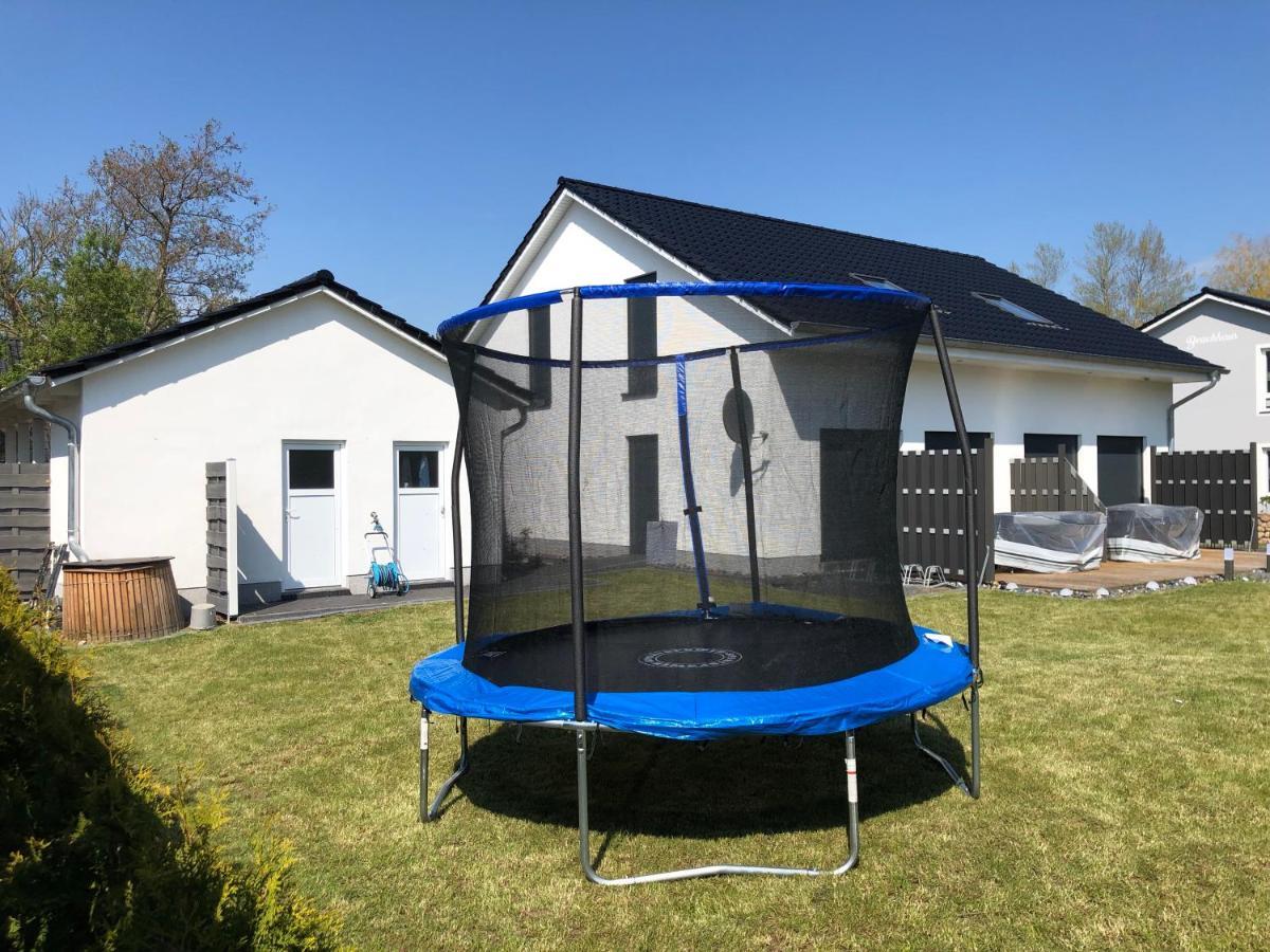 Ferienhaus Traumspot Wiek auf Rügen Exterior foto
